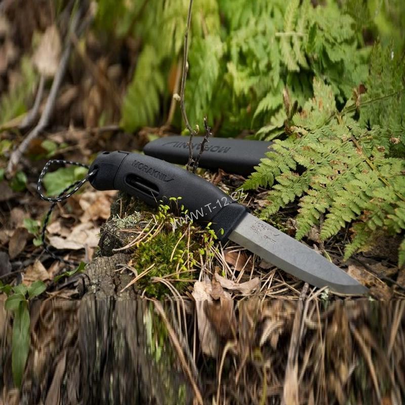 Nůž Morakniv Companion Spark Black