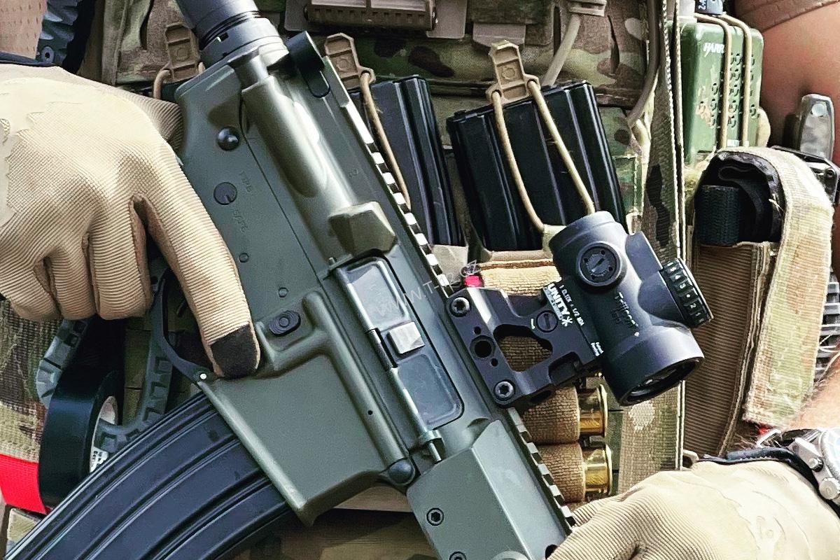 Zvýšená montáž kolimátoru Unity Tactical FAST MRO Mount - Black